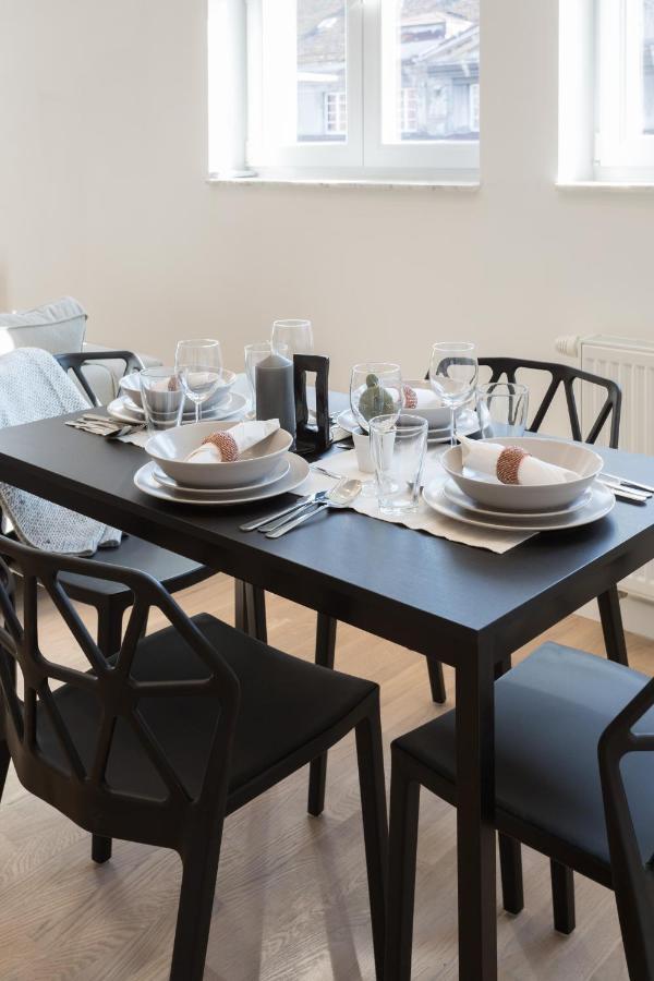 Design 2Bdr Apartment Near City Center ザグレブ エクステリア 写真